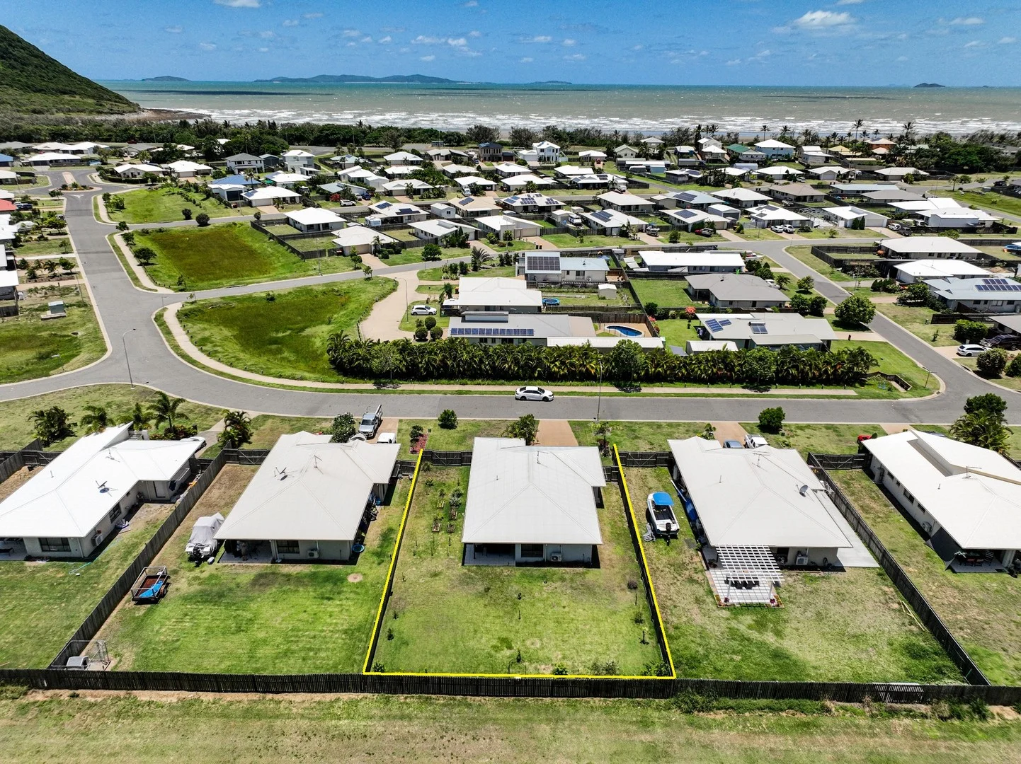 22 Beachside Circuit, Mulambin QLD 4703