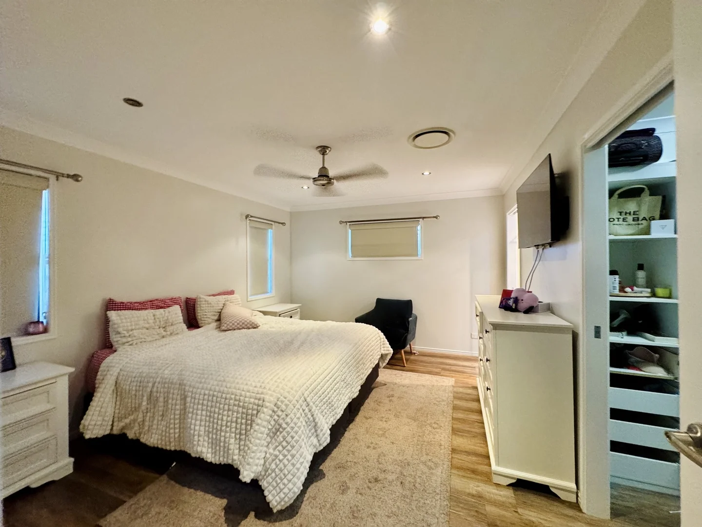 Additional image 17 of 236 MILLS Avenue, Moranbah QLD 4744