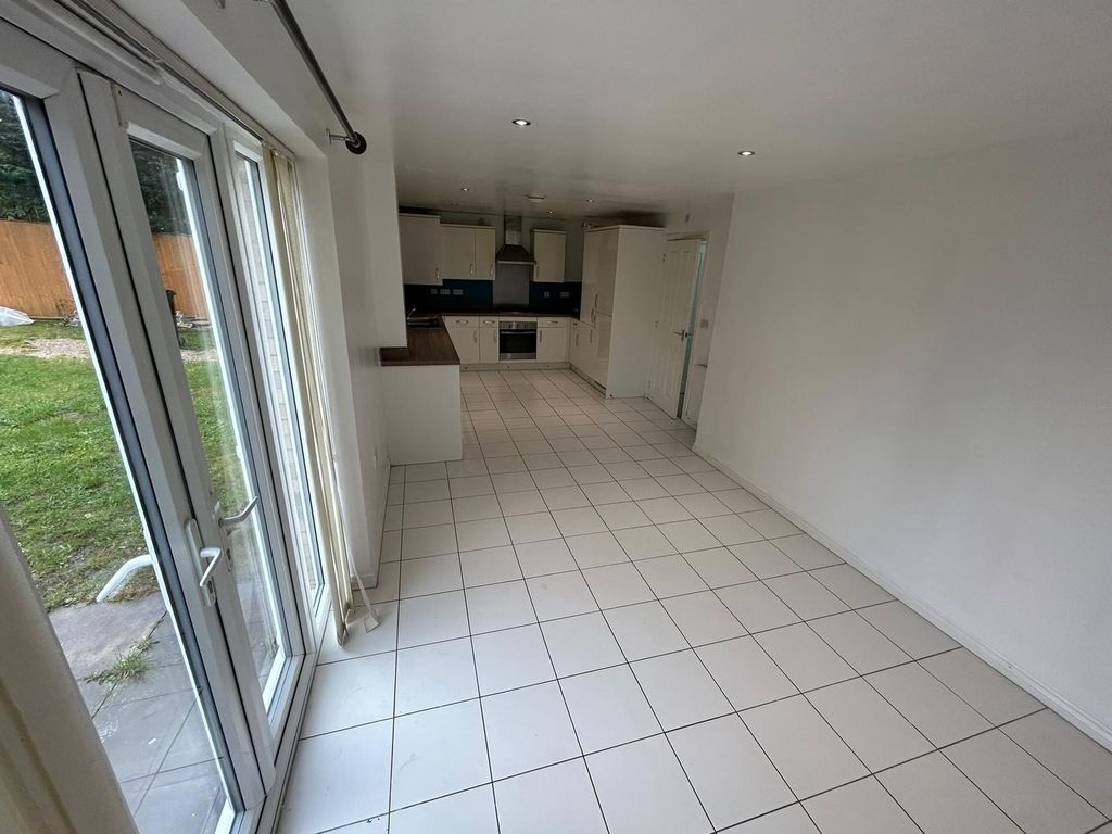 Additional image 3 of 4 bed detached house to rentAshover Croft, Rotherham S60