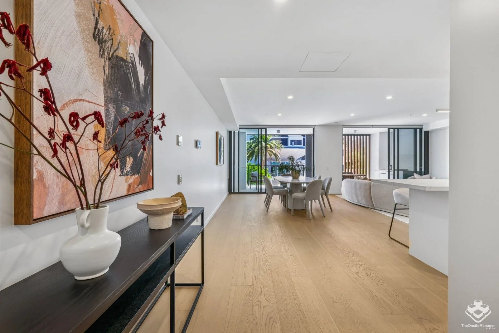 Additional image 14 of ID:21169305/25 Woodroffe Avenue, Main Beach QLD 4217