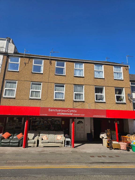 2 bed flat to rentMarine Road, Abergele LL22