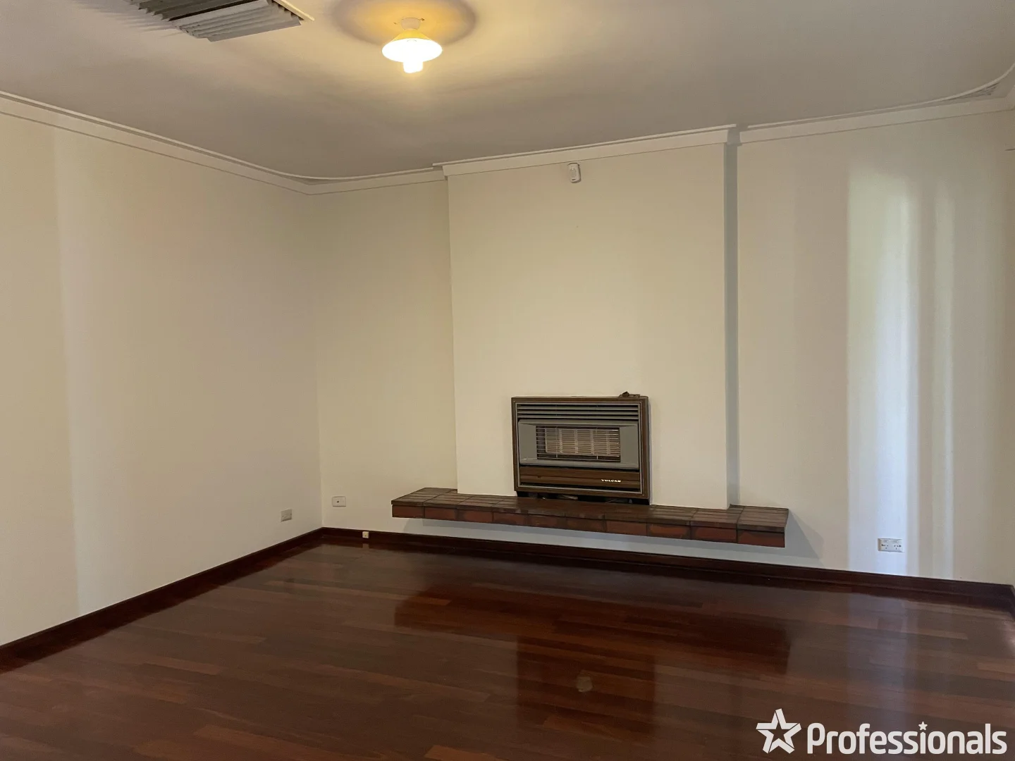 Additional image 4 of 19 Hughenden Drive, Thornlie WA 6108