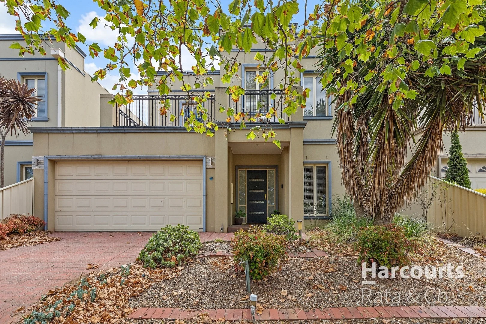 32 Lennon Boulevard, Point Cook VIC 3030
