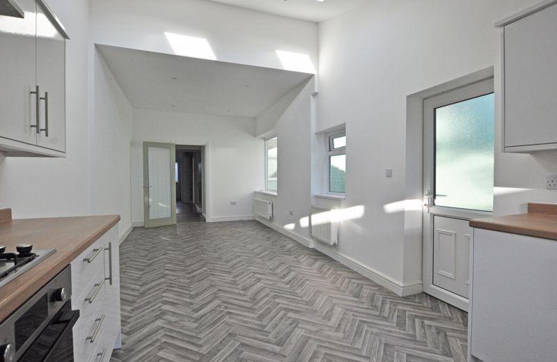 Additional image 3 of 5 bed terraced house to rentLarge Family House, West Park Road, Newport NP20