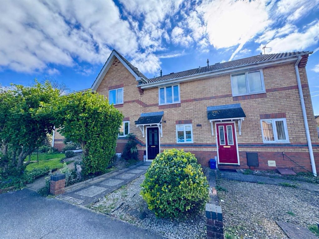 2 bed terraced house to rentGarvey Close, Chepstow NP16