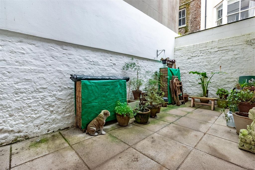 Additional image 3 of 2 bed flat for saleWaterloo Street, Hove BN3