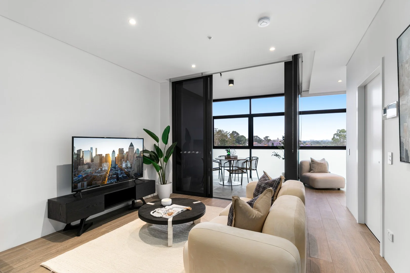 1 + Study/116 Victoria Road, Gladesville NSW 2111