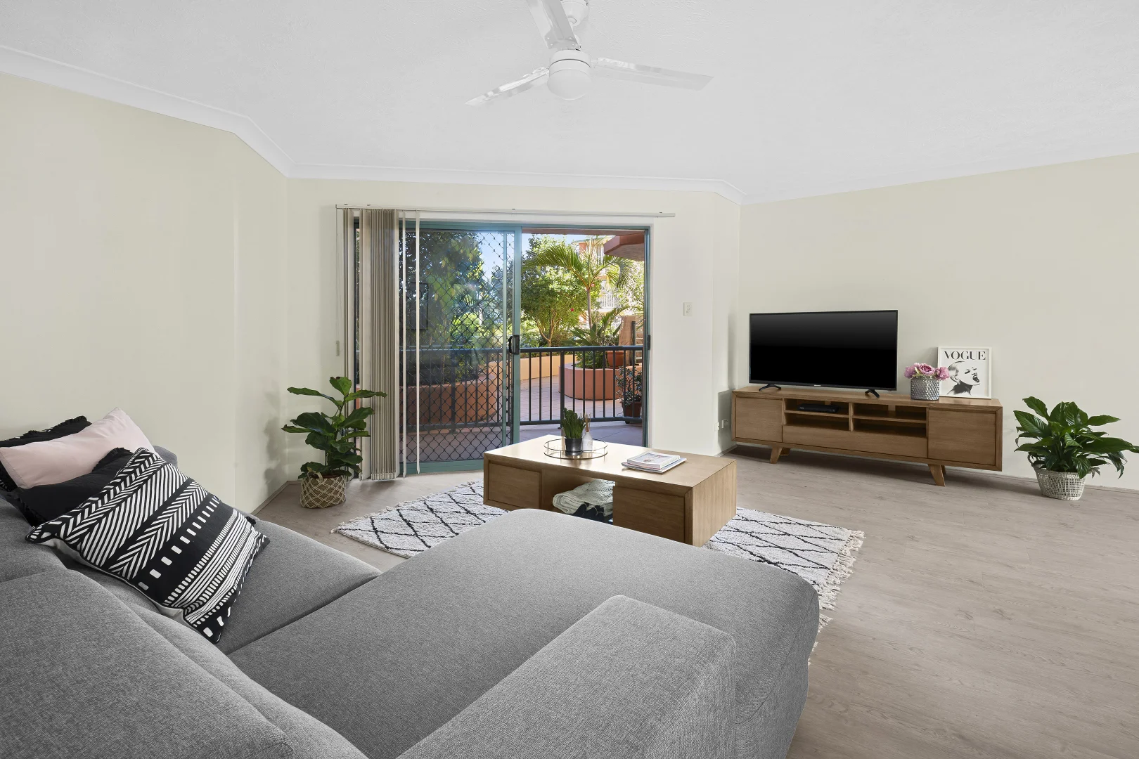 Additional image 4 of 4/2340 Gold Coast Highway, Mermaid Beach QLD 4218