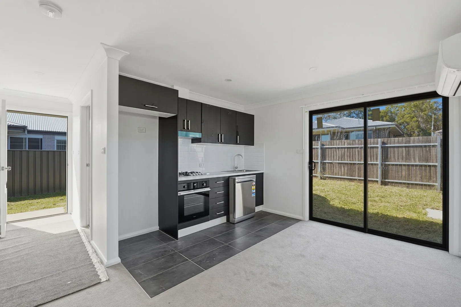 2/10 Tindal Court, Armidale NSW 2350