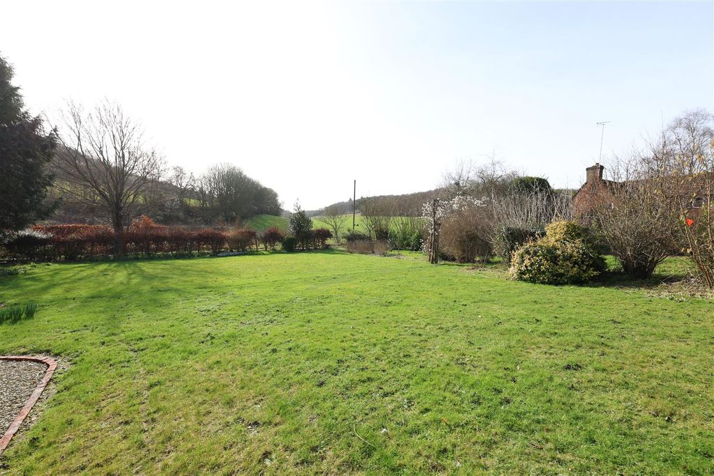 Additional image 28 of 4 bed detached house to rentShacklands Road, Shoreham, Sevenoaks TN14