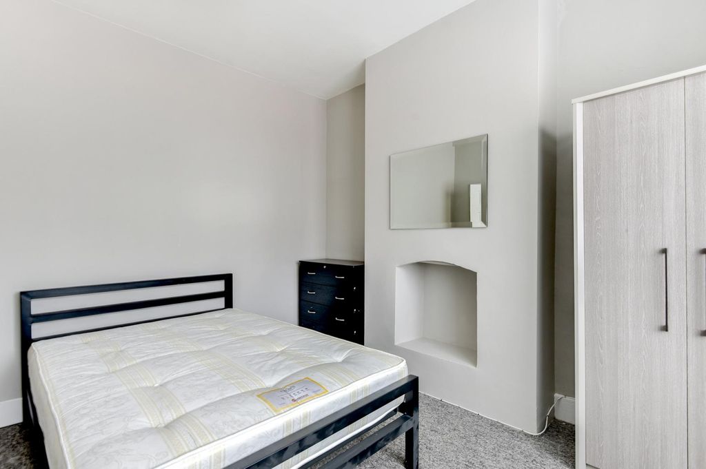 Additional image 16 of 7 bed semi-detached house to rentBernard Road, Brighton BN2