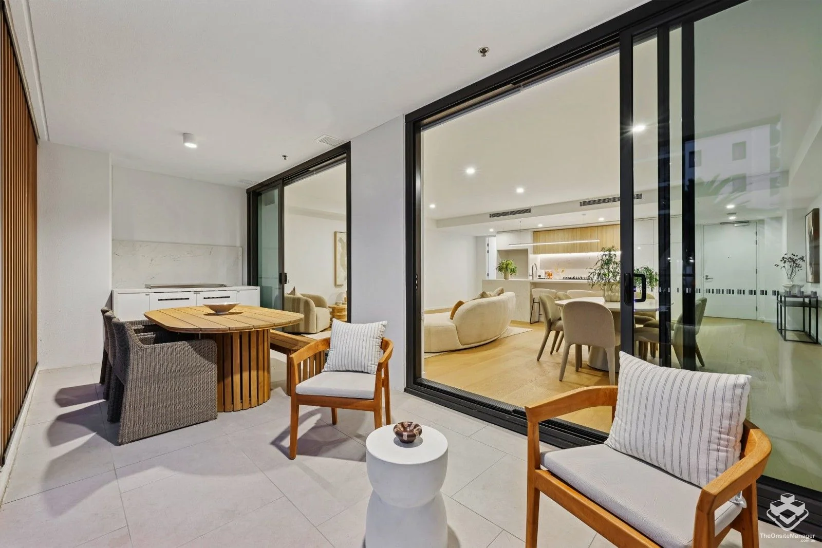 Additional image 11 of ID:21169305/25 Woodroffe Avenue, Main Beach QLD 4217
