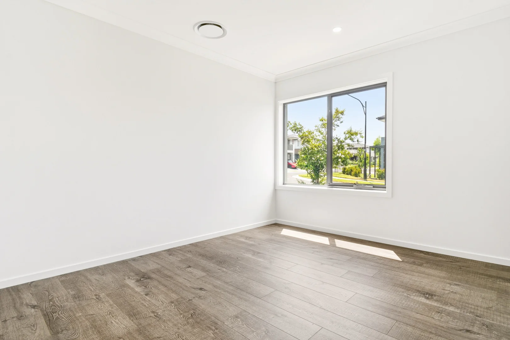 12 Myrtle Cres, Gables NSW 2765 photo 4