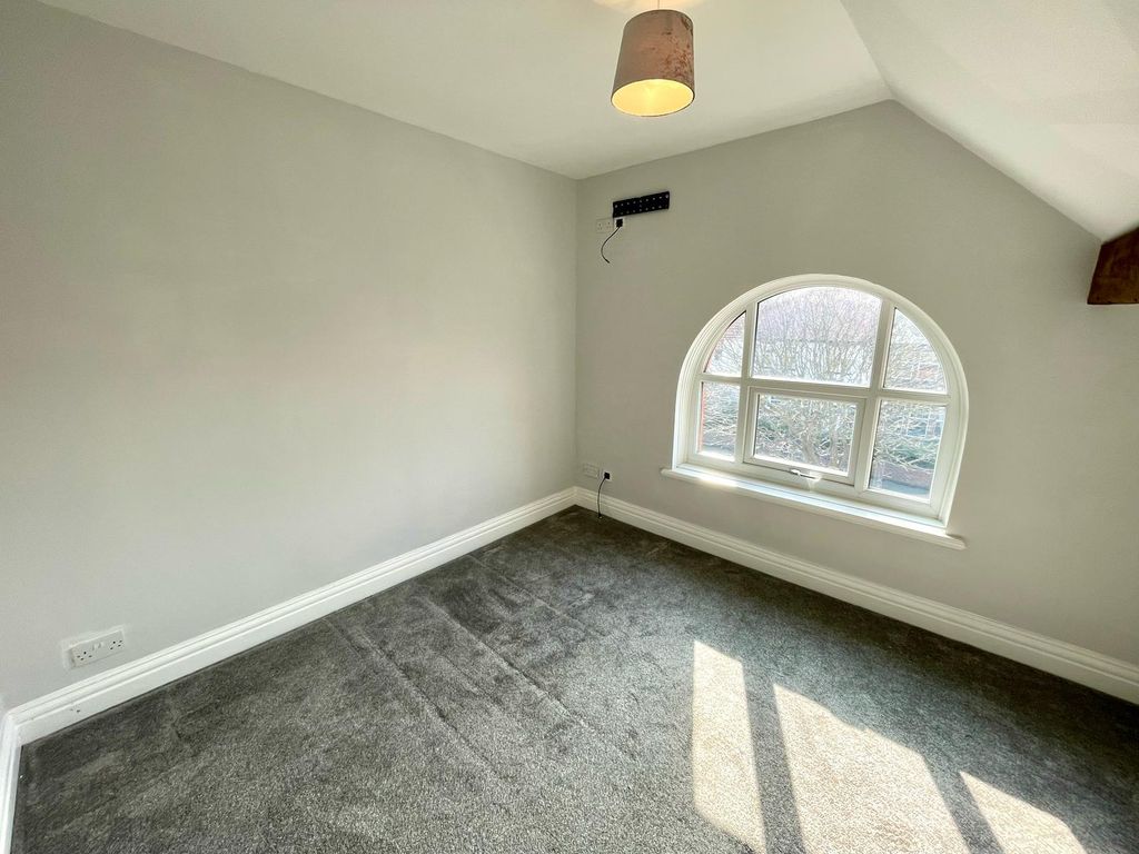 Additional image 2 of 2 bed flat to rentSt. Andrews Place, Llandudno LL30