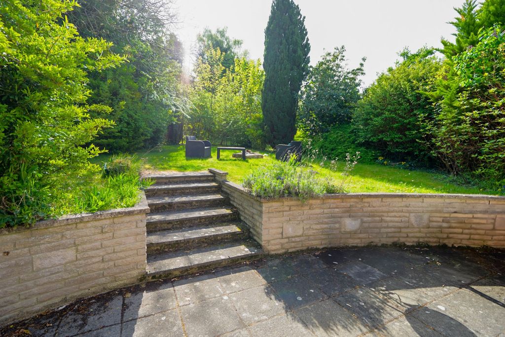 Additional image 2 of 6 bed detached house to rentLeng Crescent, Norwich, Norfolk NR4