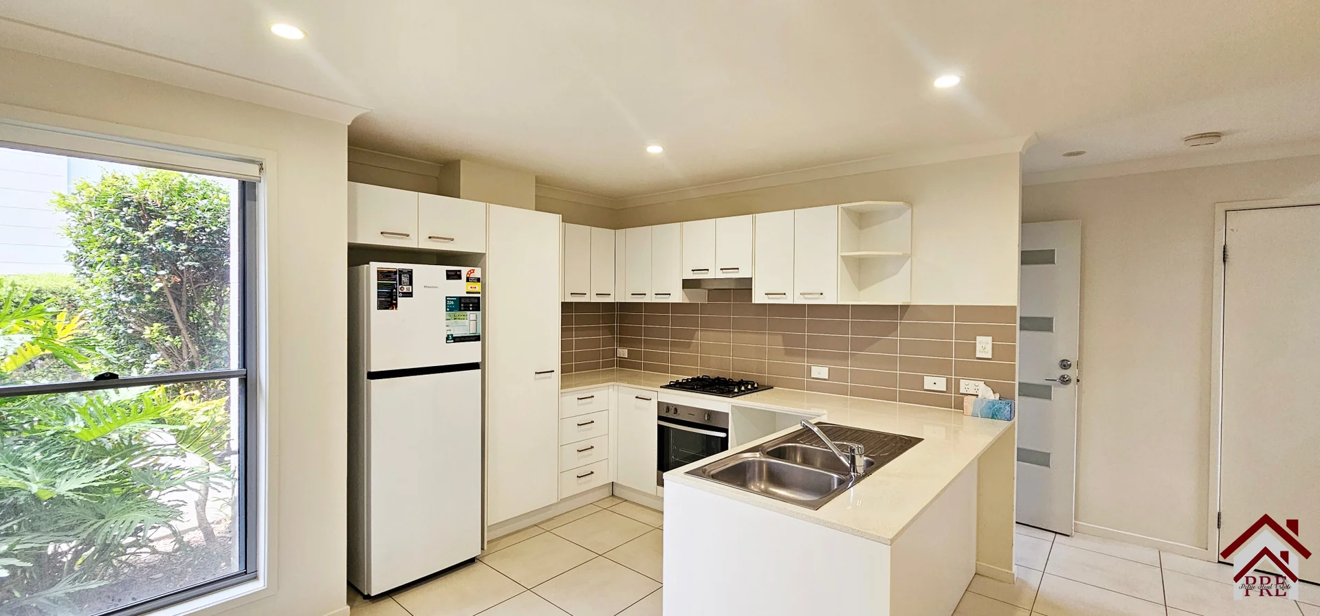 27/209 Marsden Rd, Kallangur QLD 4503 photo 3