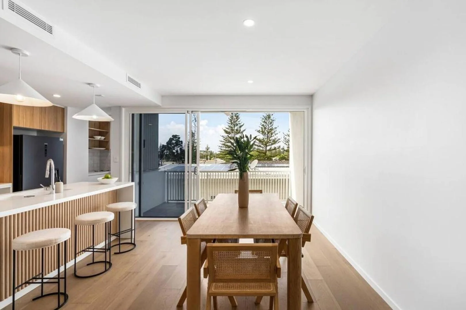 Additional image 19 of 2/6 Beelyu St, Burleigh Heads QLD 4220