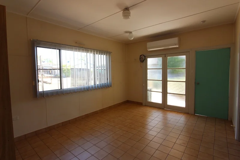 Additional image 3 of 76 Carbine Avenue, Mount Isa QLD 4825