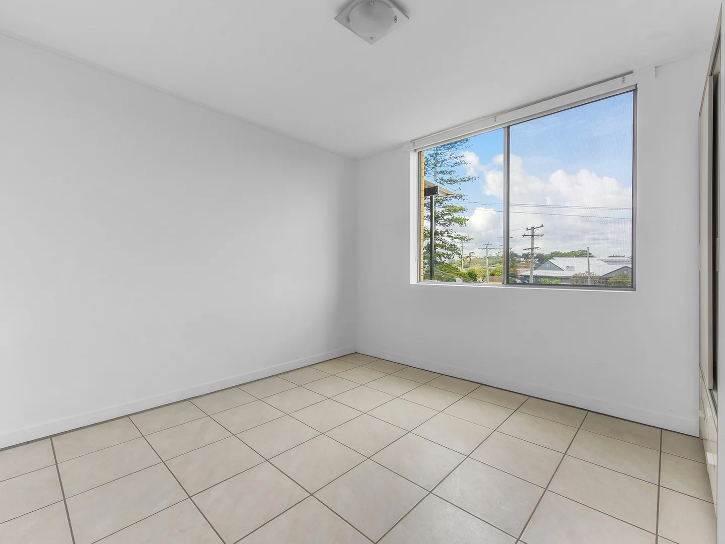 Additional image 4 of 4/387 Cavendish Road, Coorparoo QLD 4151