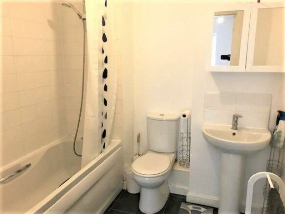 Additional image 9 of 4 bed detached house to rentYellowmead Road, Plymouth PL2