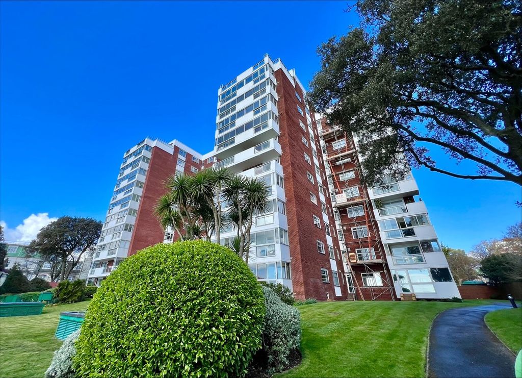 2 bed flat to rentGrove Road, Bournemouth BH1