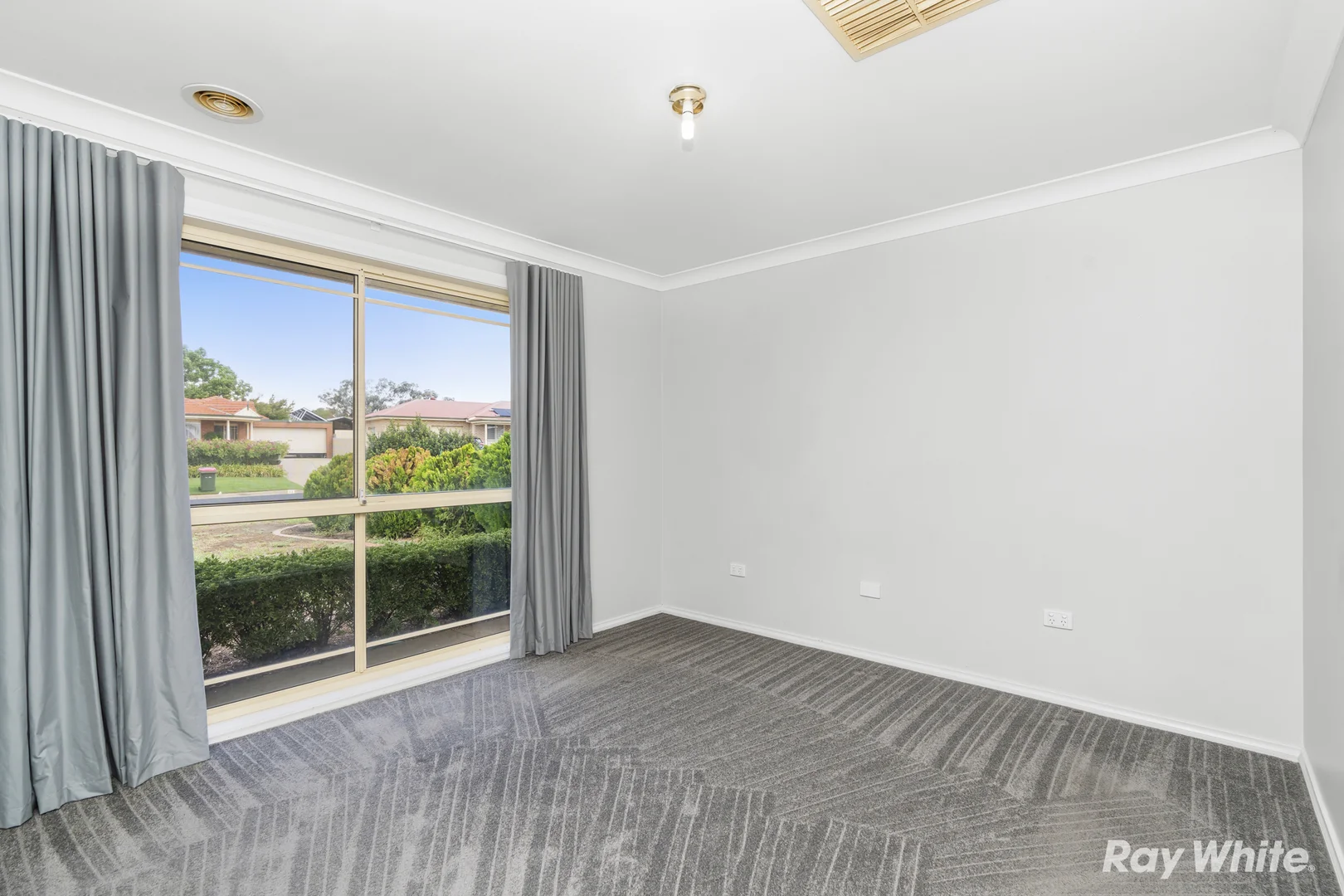 Additional image 9 of 23 Kaldari Crescent, Glenfield Park NSW 2650