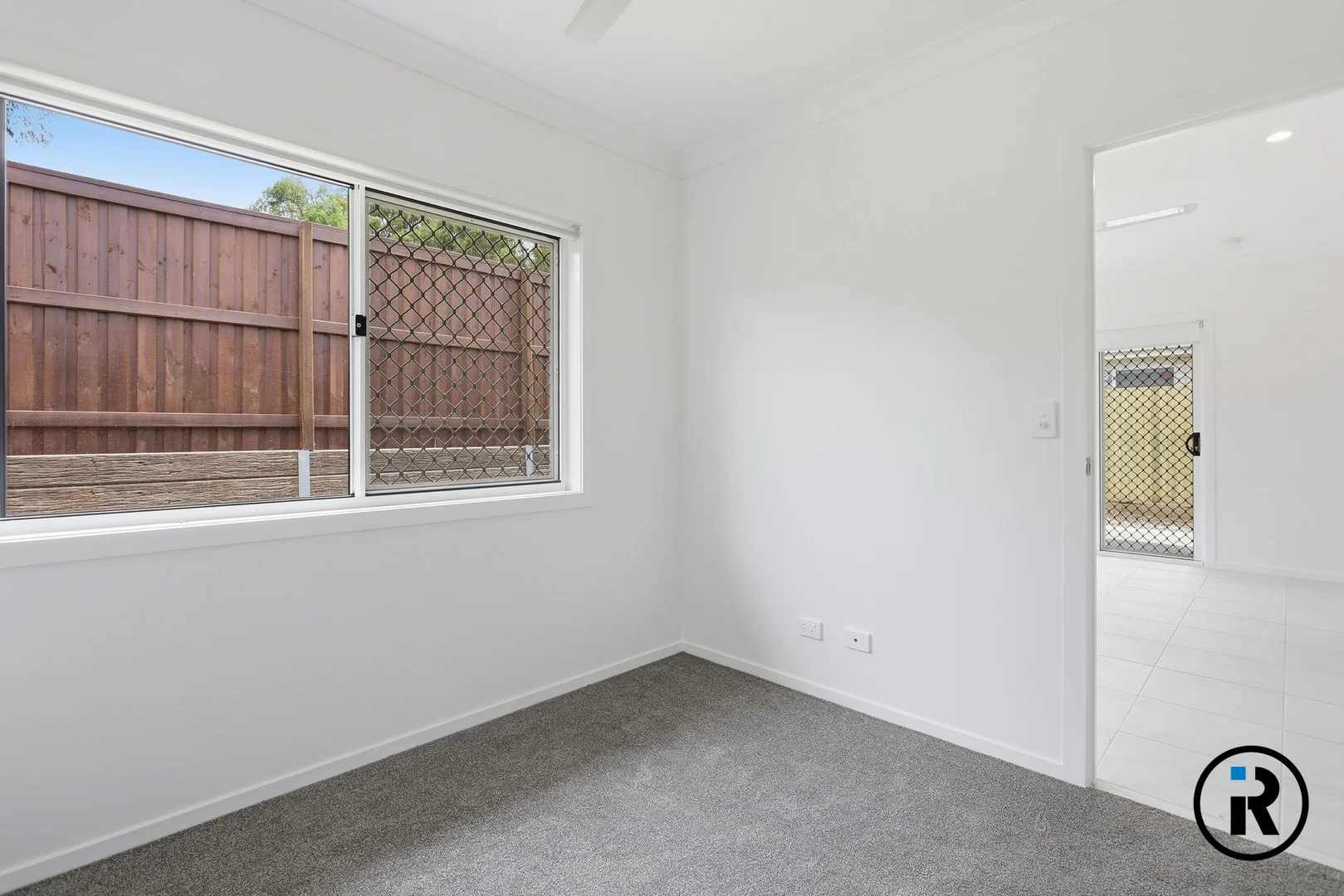 Additional image 9 of 2/11 Grace Close, White Rock QLD 4306