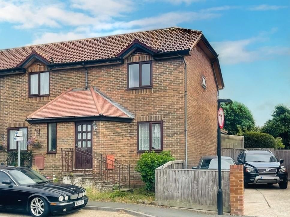 2 bed property for saleYarmouth, Isle Of Wight PO41