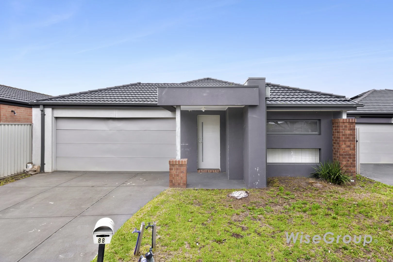 88 Henry Road, Pakenham VIC 3810