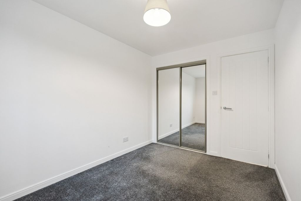 Additional image 5 of 2 bed flat to rentClaycrofts Place, Stirling, Stirlingshire FK7