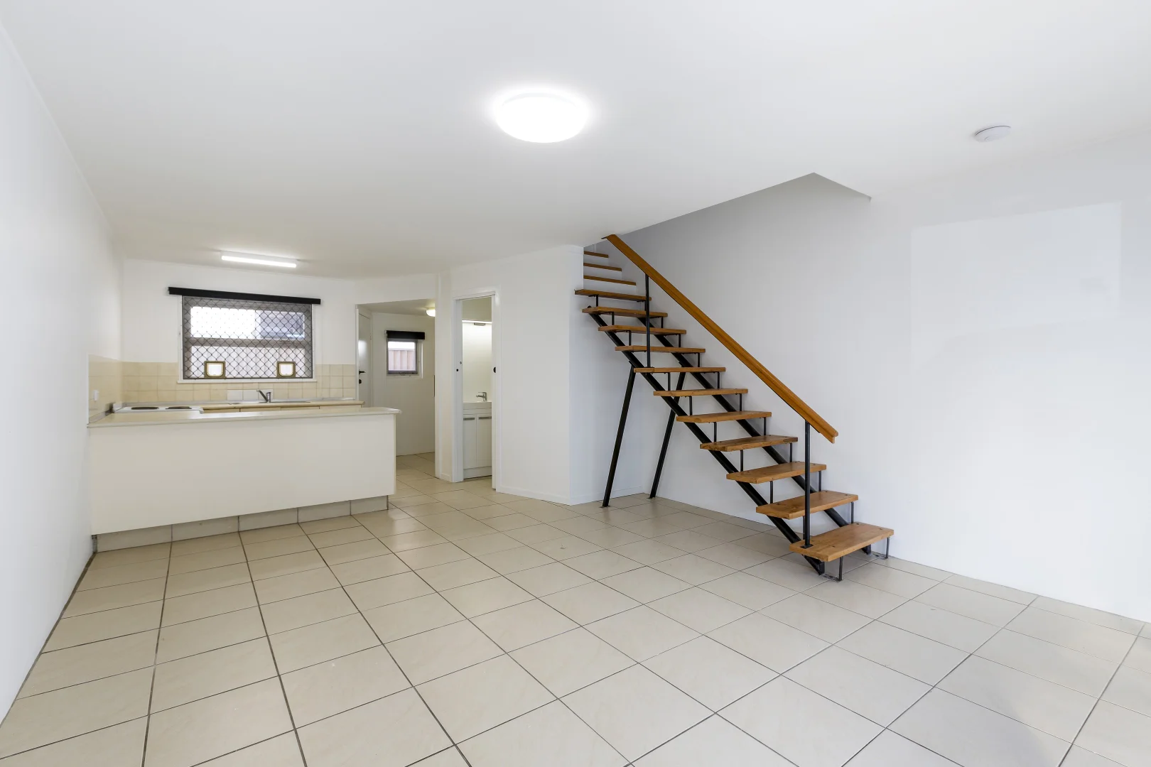 Additional image 2 of 3/19 Watson Esplanade, Surfers Paradise QLD 4217