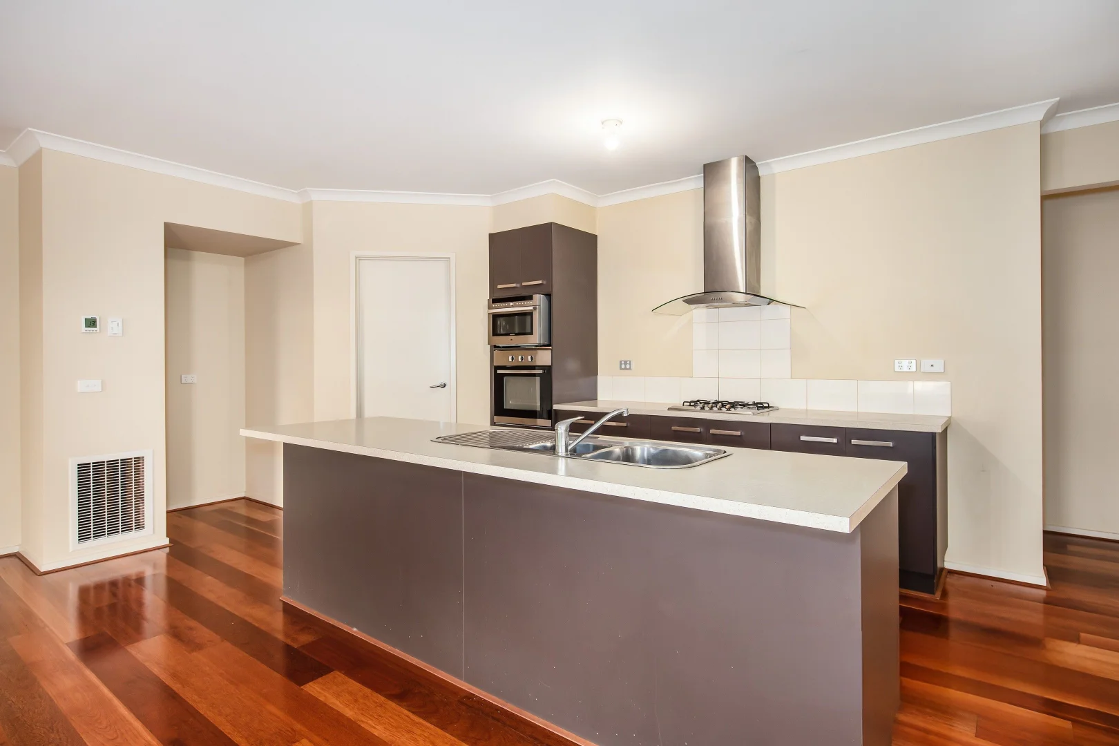 Additional image 3 of 46 Clear Water Rise Parade, Truganina VIC 3029
