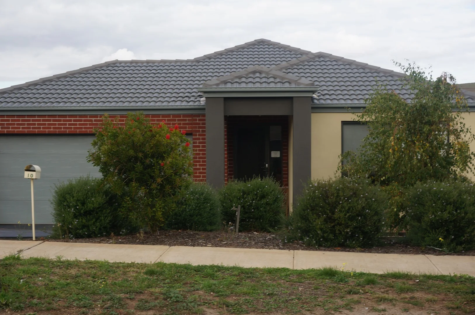 10 Waugh Street, Sunbury VIC 3429