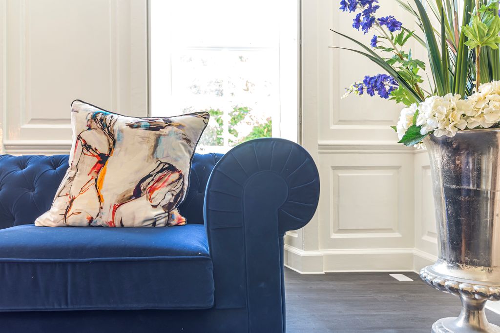 Additional image 3 of 9 bed detached house to rentSt. Thomas Street, Lymington SO41