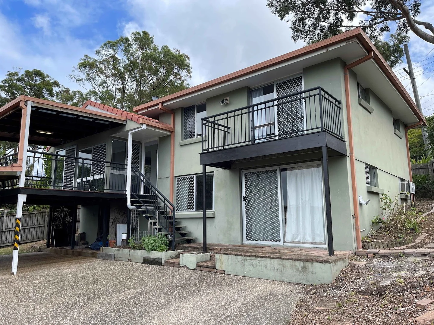 172A Heeb St, Benowa QLD 4217