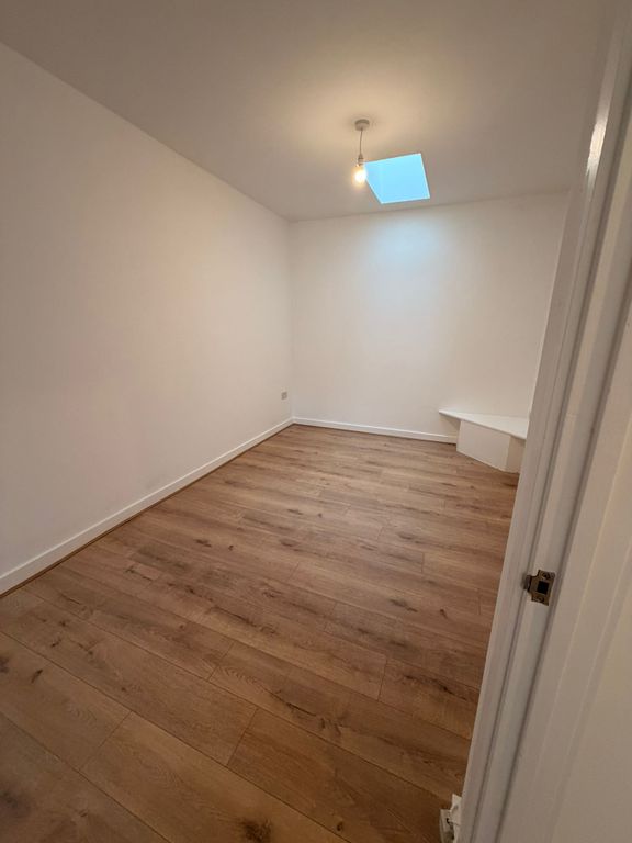 Additional image 9 of 1 bed flat to rentStation Road, Llanelli SA15
