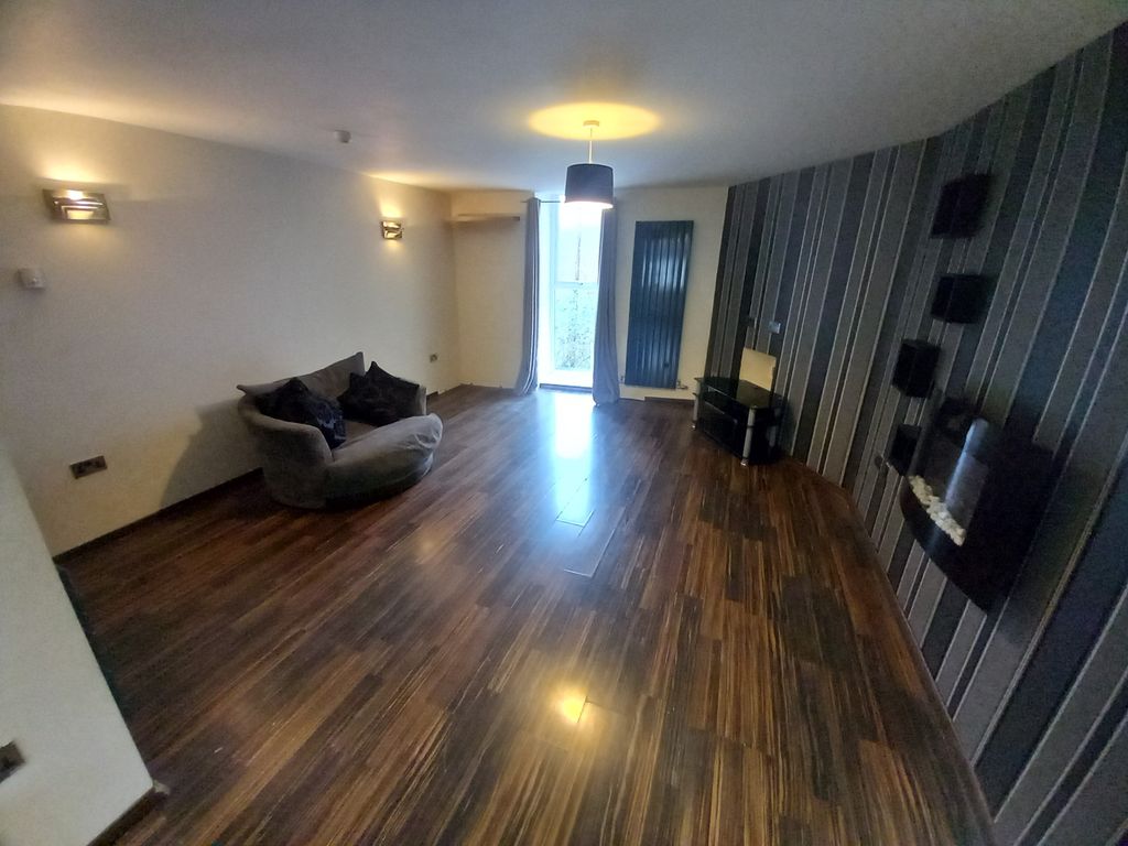Additional image 3 of 2 bed mews to rentHigh Street, Bangor LL57