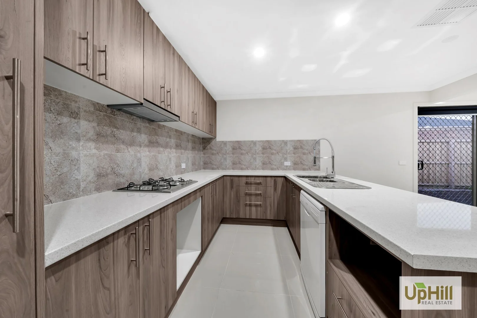 Additional image 3 of 2D Henry street, Pakenham VIC 3810