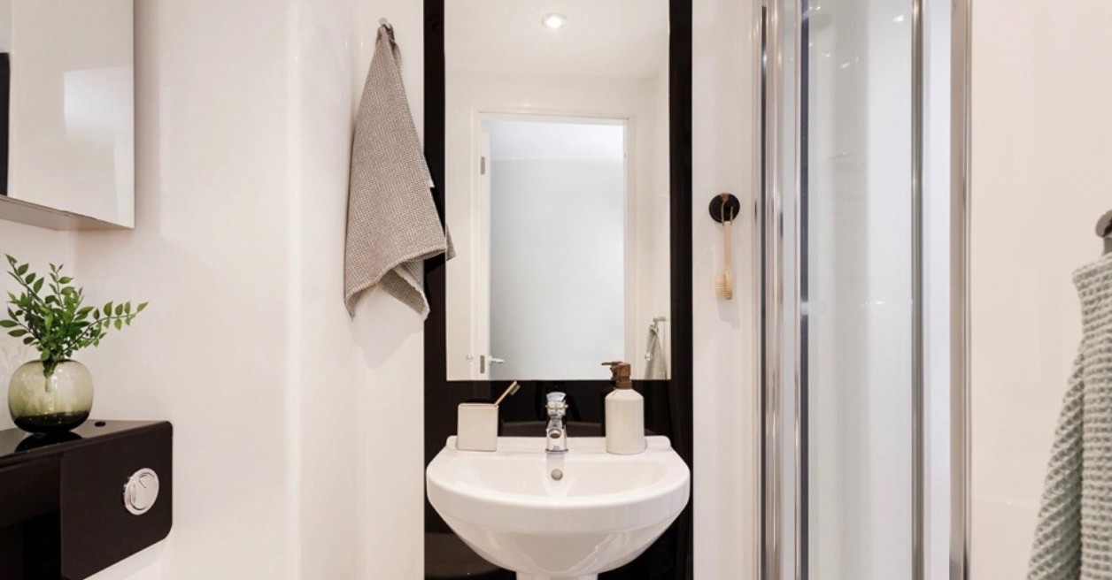 Bedsit, Oldham St, L1, N1 7GU photo 2