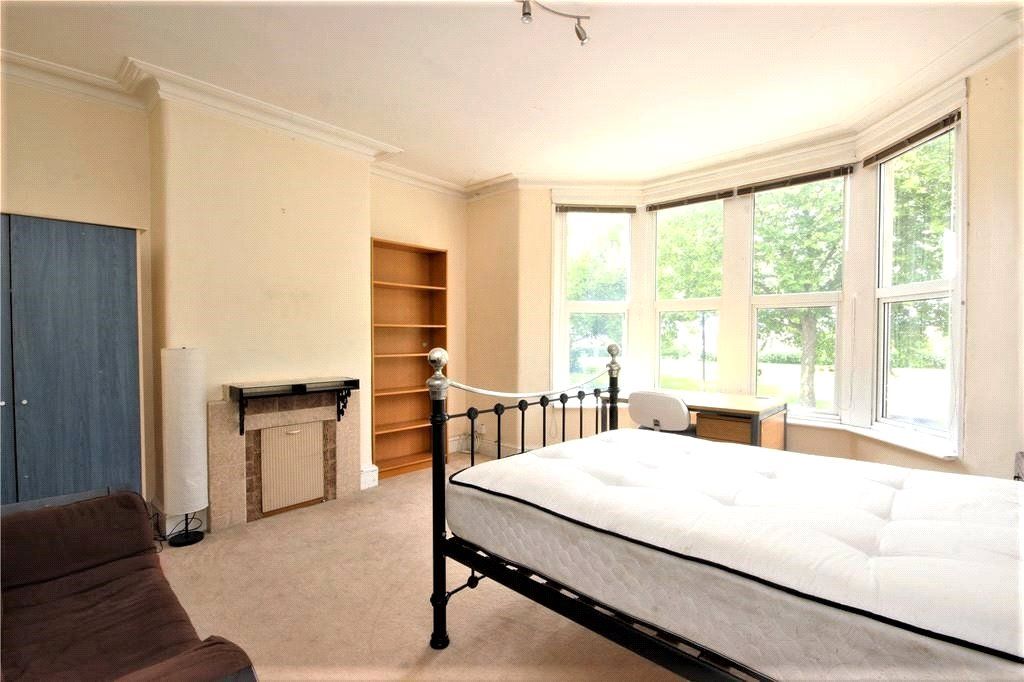 Additional image 3 of 4 bed detached house to rentGloucester Road, Horfield, Bristol, Somerset BS7