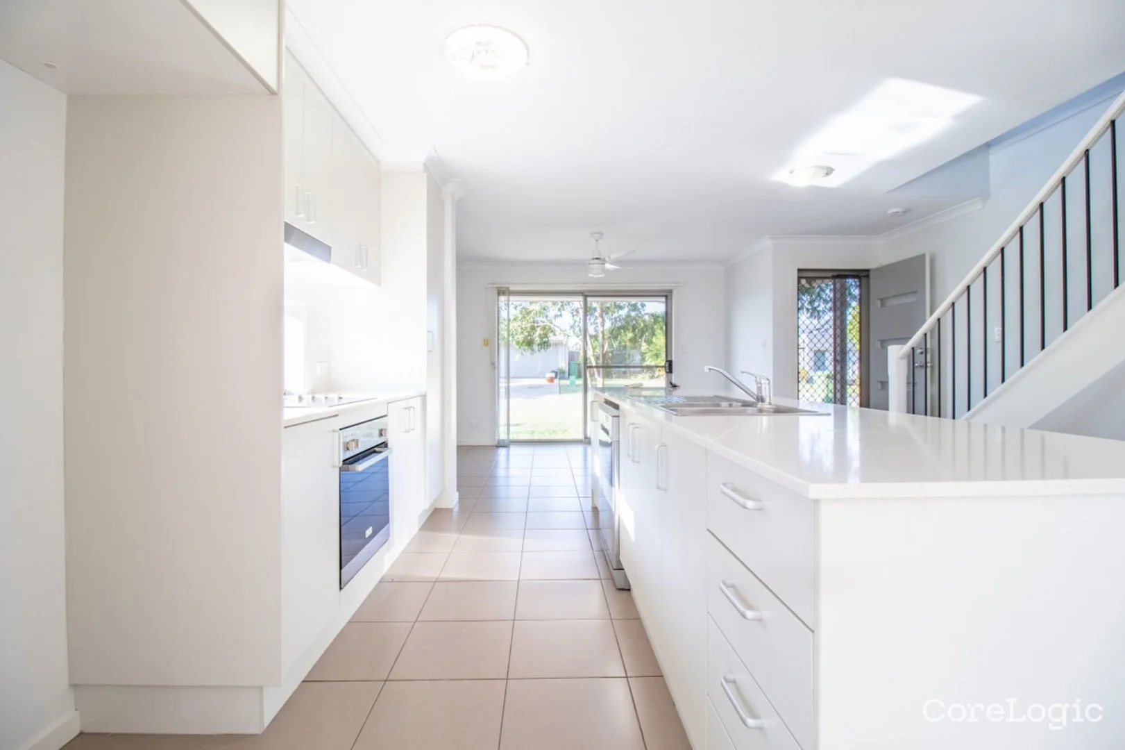 2/1 Niccy Rd, Coomera QLD 4209