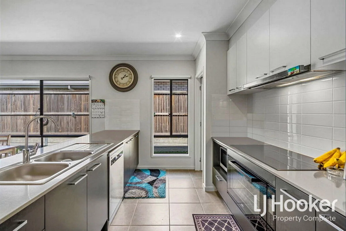 16 Springbrook Street, Yarrabilba QLD 4207