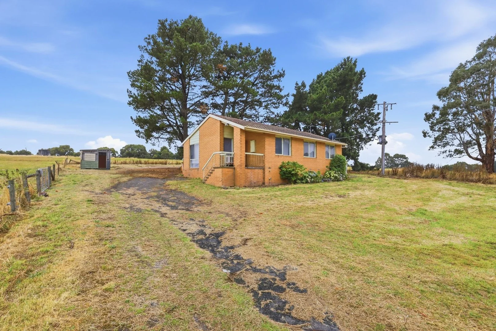 818 Old Melbourne Road, Ballan VIC 3342