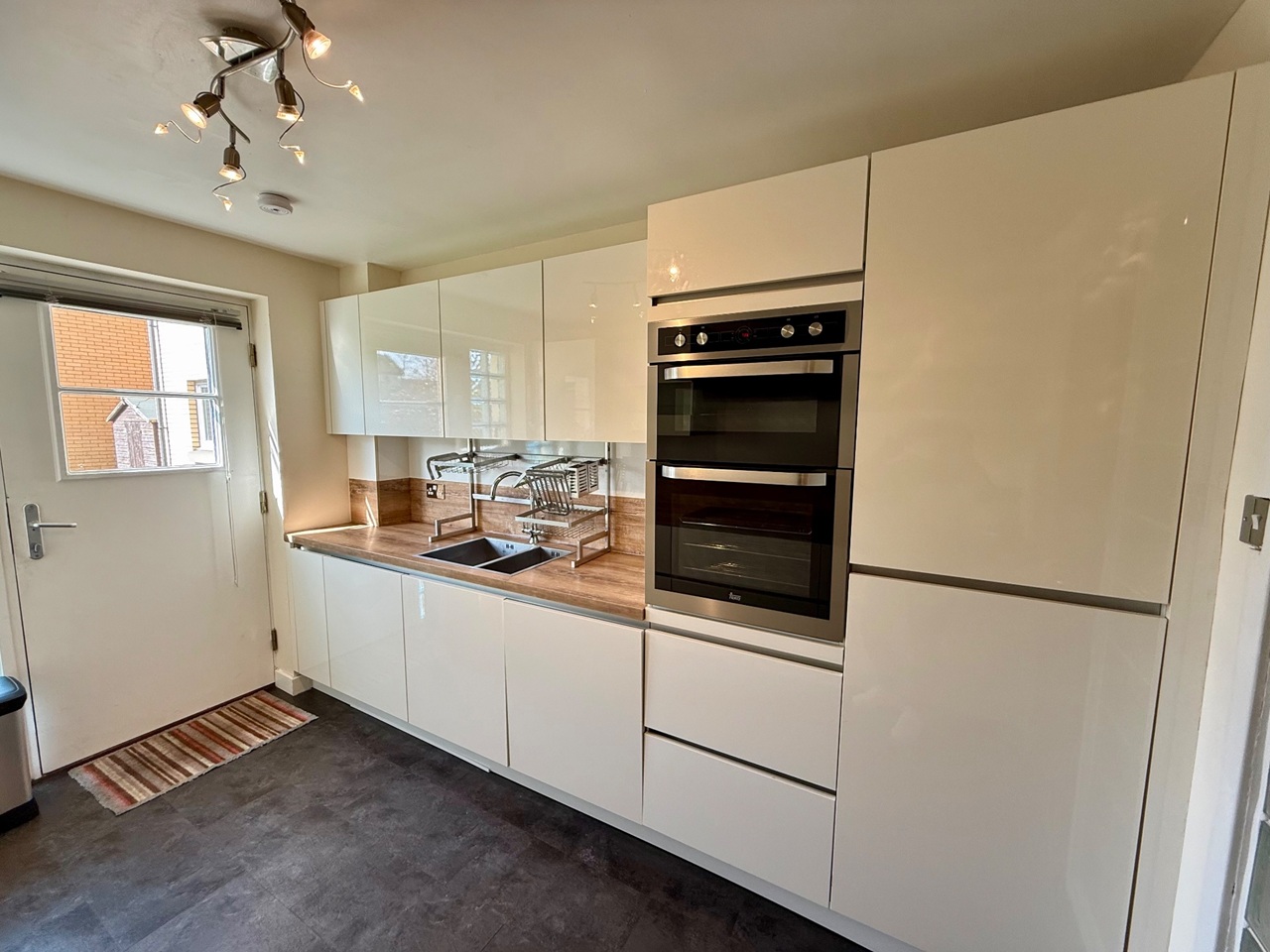 2 Bed Flat, Waterside Place, G5, N1 7GU photo 4