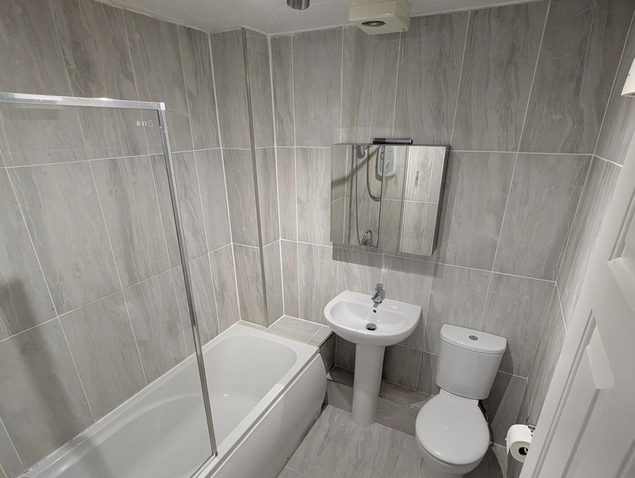 2 Bed Flat, Headingley, LS5, N1 7GU photo 4