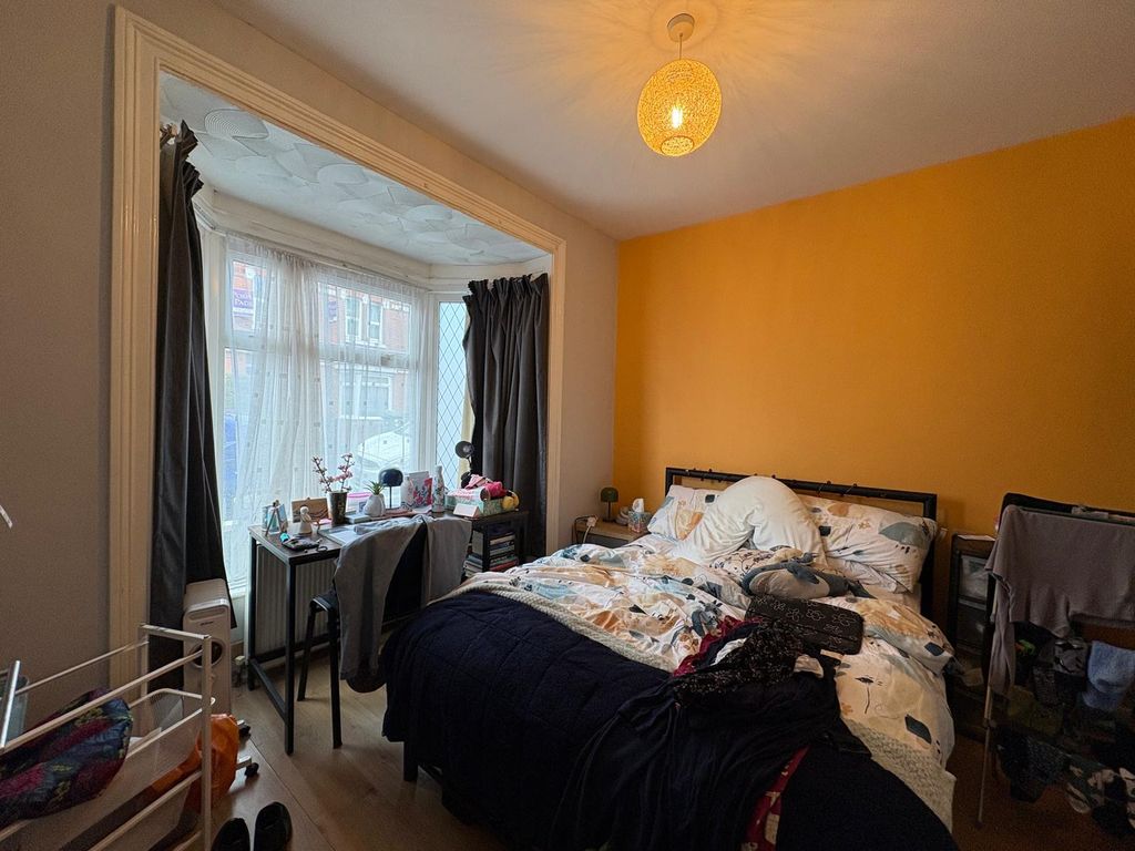 Additional image 5 of 6 bed semi-detached house to rentMilton Road, Southampton SO15