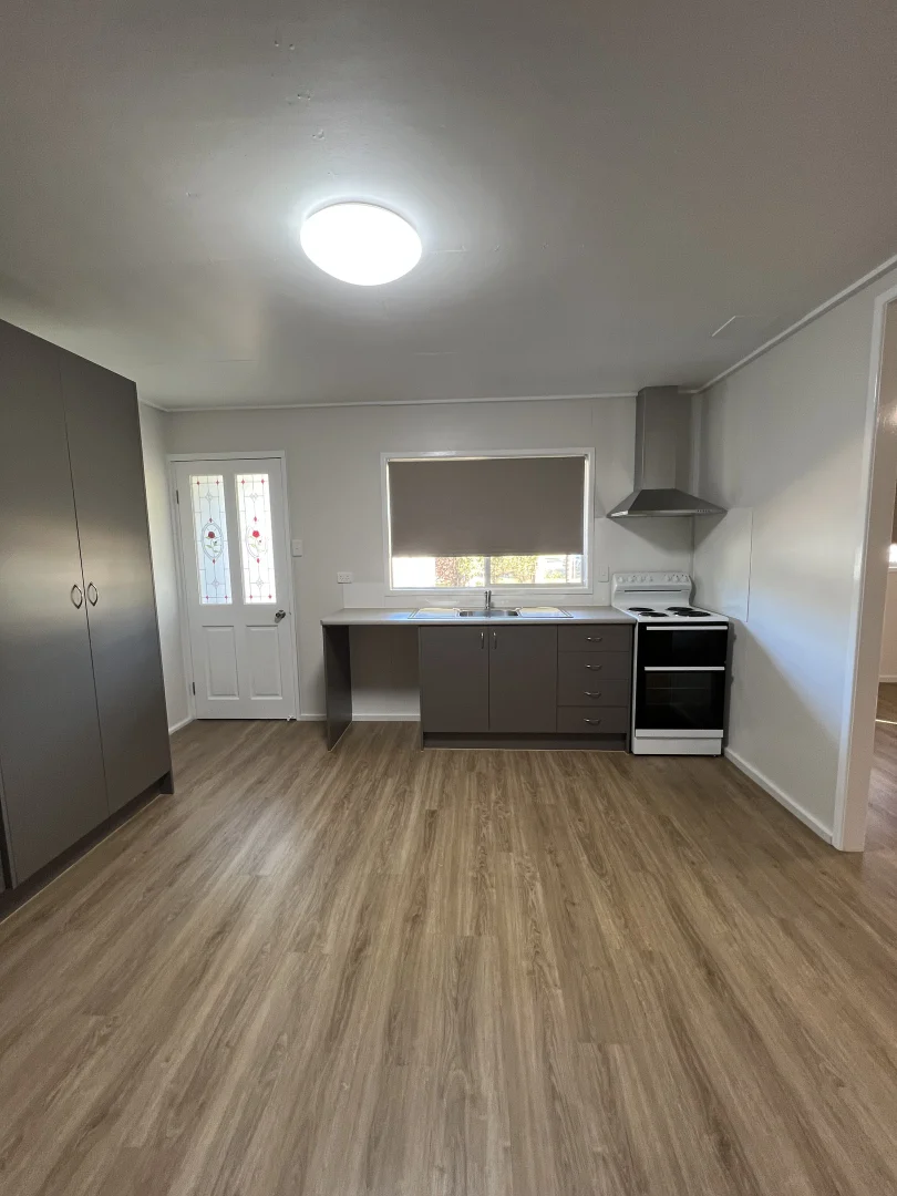Additional image 10 of 16 Gleeson Street, Crows Nest QLD 4355