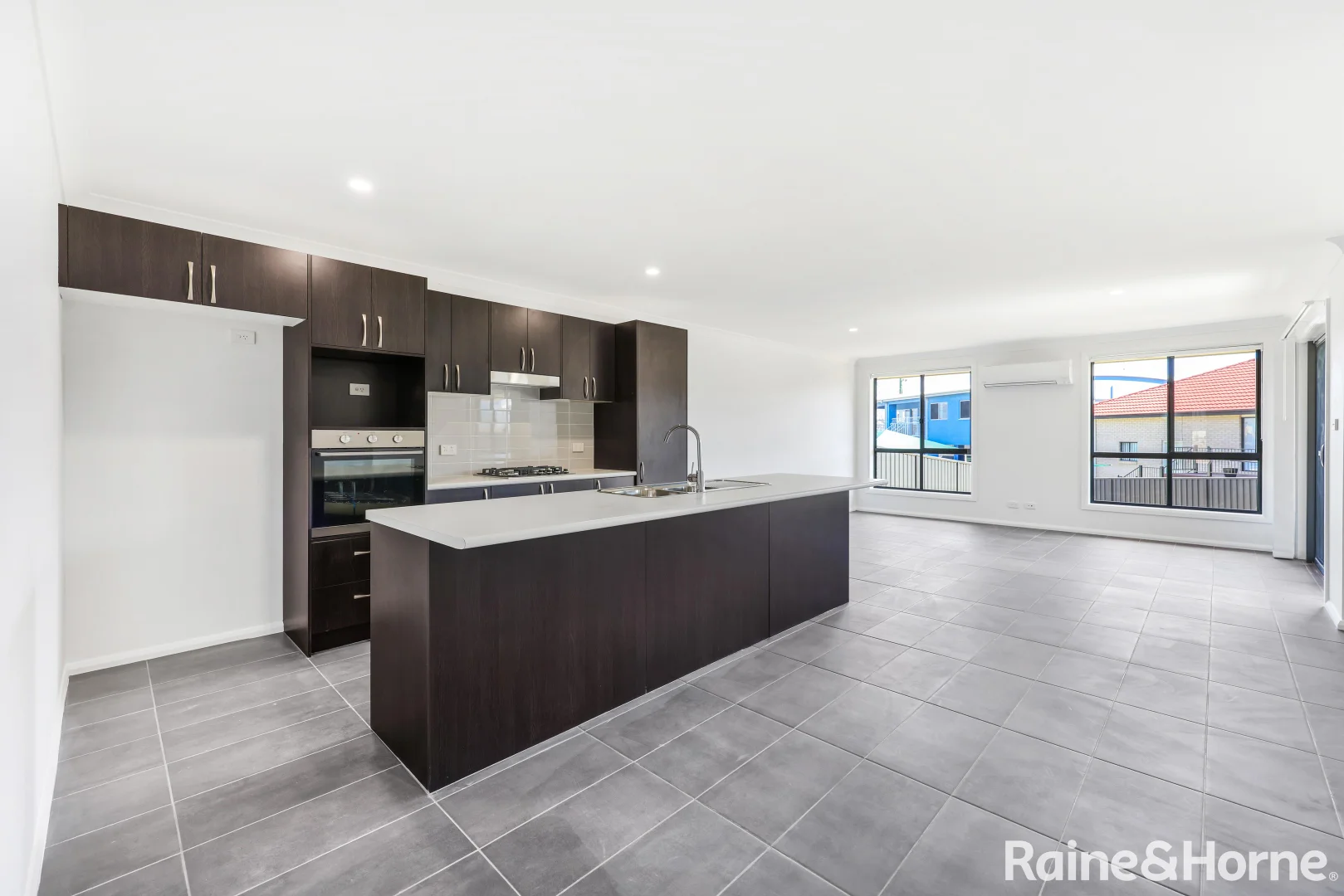 Additional image 3 of 1/8 Conway Close, Tamworth NSW 2340