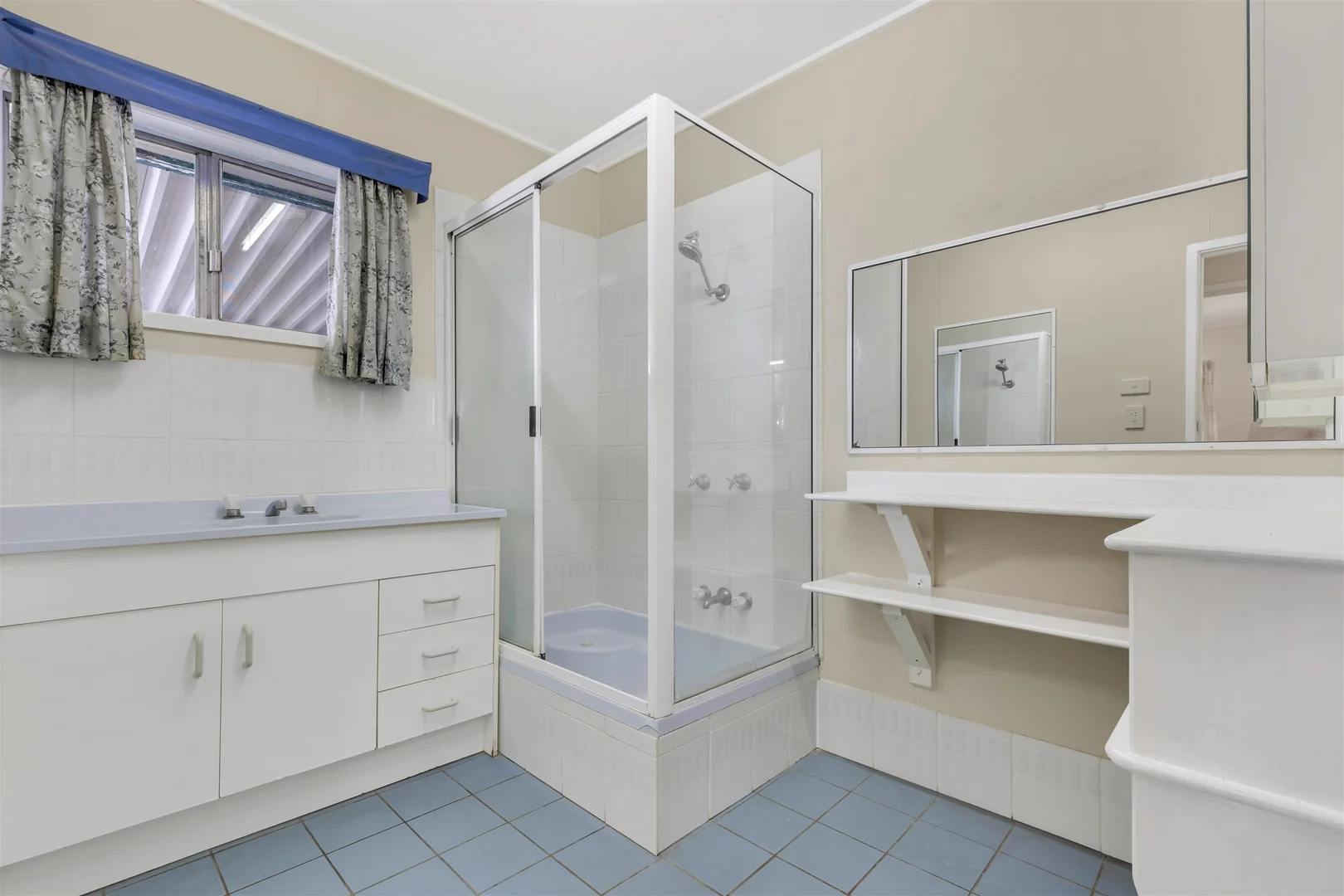 Additional image 9 of 76 Brookfield Rd, Kenmore QLD 4069