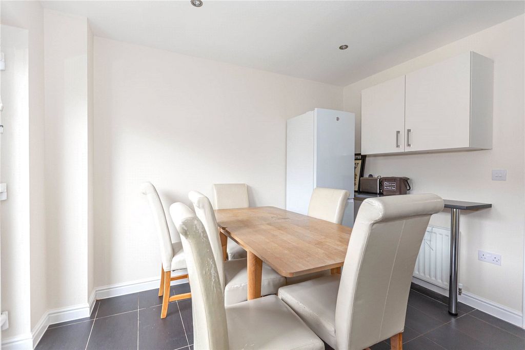 Additional image 6 of 6 bed semi-detached house to rentHatton Road, Cheswick Village, Bristol BS16